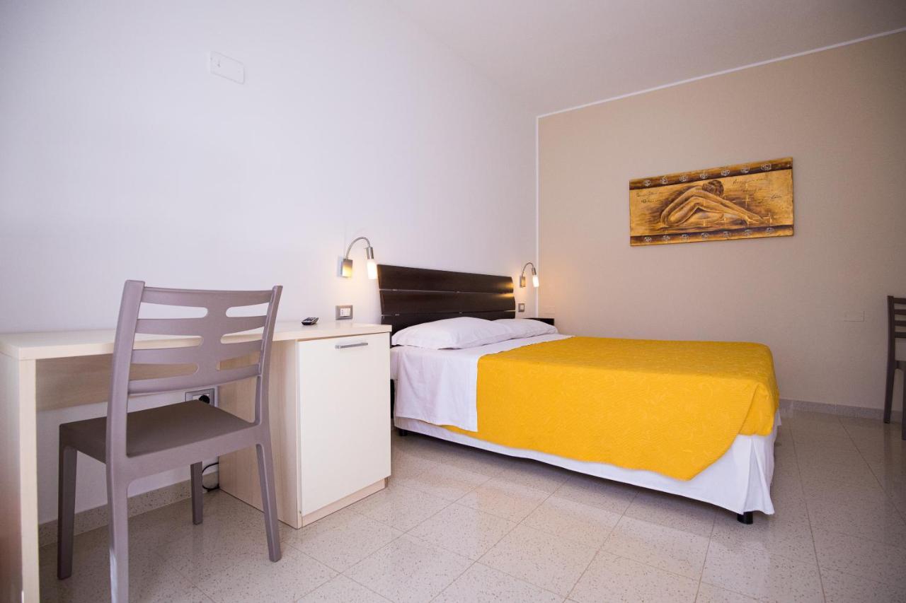 Donnosanto Residence Torre Santa Sabina Dış mekan fotoğraf